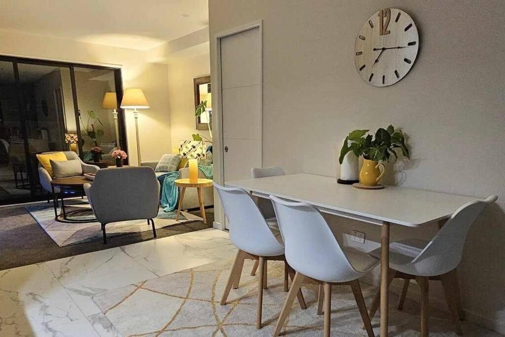 2-Bedroom Ensuite, Close To City, Comfortable, Accessible With Own Parking Christchurch Zewnętrze zdjęcie