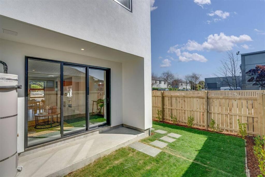 2-Bedroom Ensuite, Close To City, Comfortable, Accessible With Own Parking Christchurch Zewnętrze zdjęcie